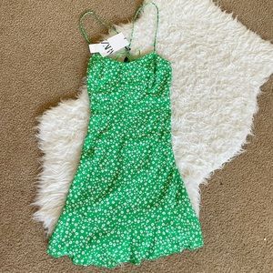 (BNWT) Zara Green Ditsy Floral Dress